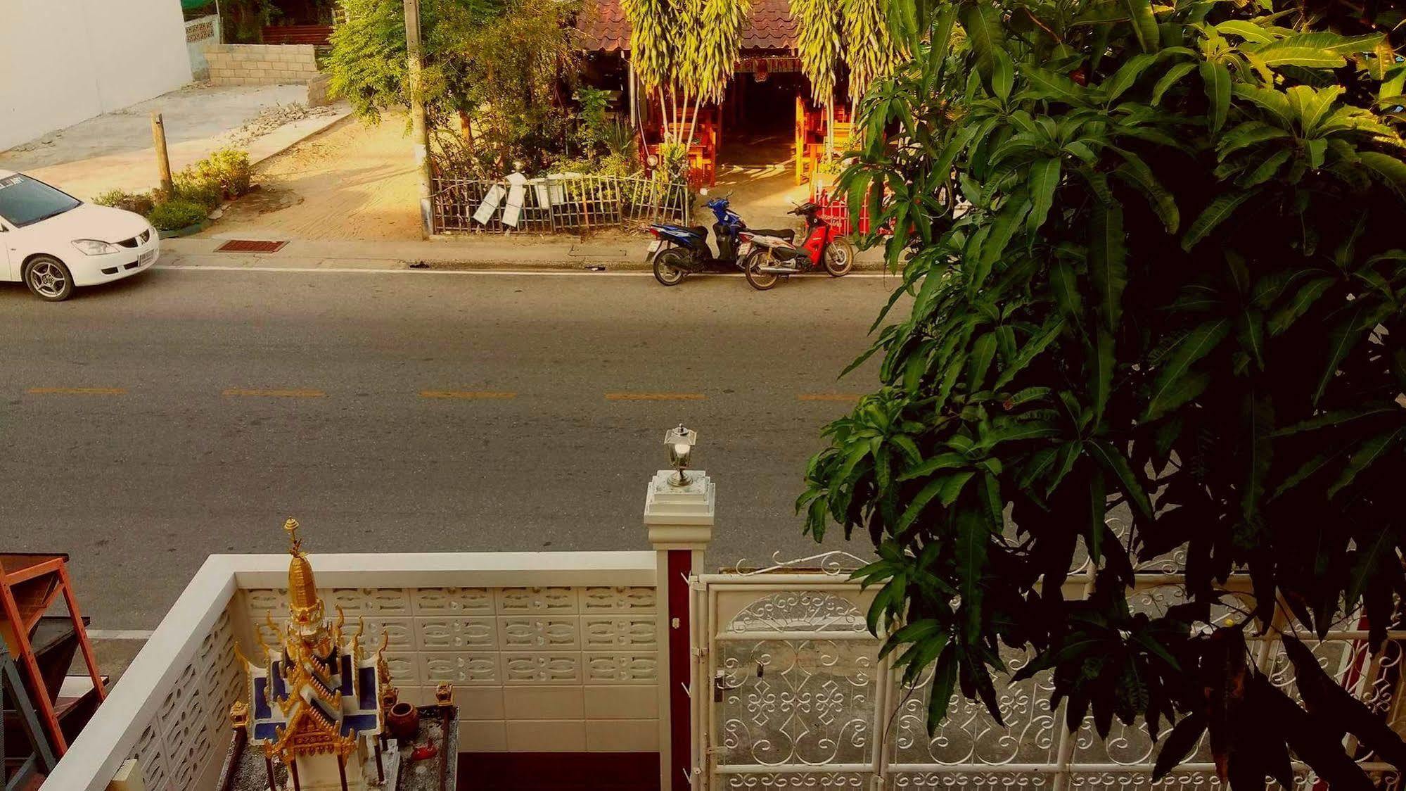 Emmanuel Guesthouse Prachuap Khiri Khan Exterior foto